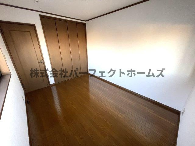 山之上1丁目戸建　賃貸の洋室|個人の部屋や寝室として使える洋室です