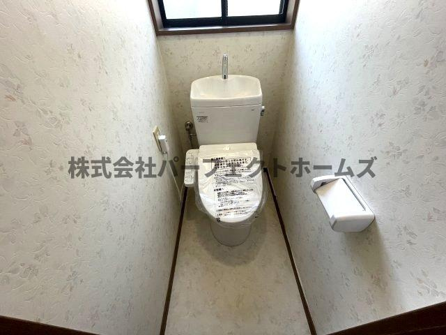 山之上1丁目戸建　賃貸のトイレ|２階トイレです