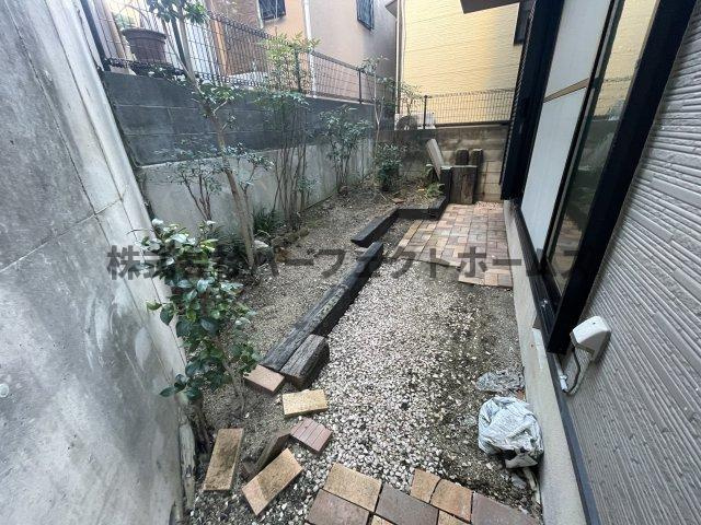 山之上1丁目戸建　賃貸の庭|たまにはお庭で休日を過ごしてみるのもよいかもしれません