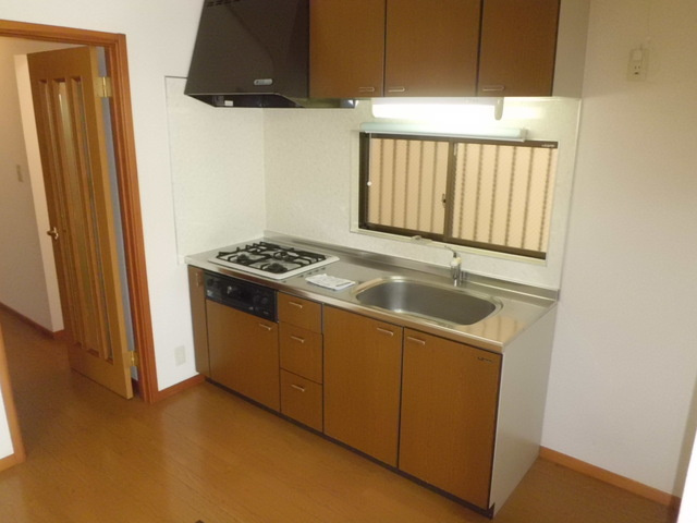 友田町貸家のキッチン