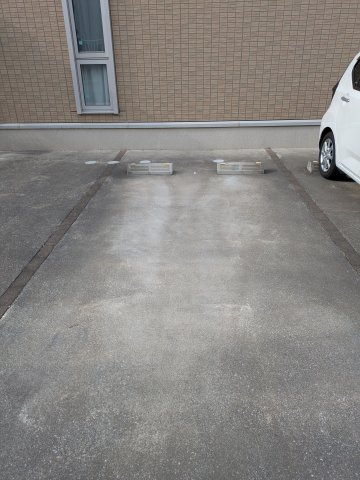 サニーフラット鵠沼の駐車場