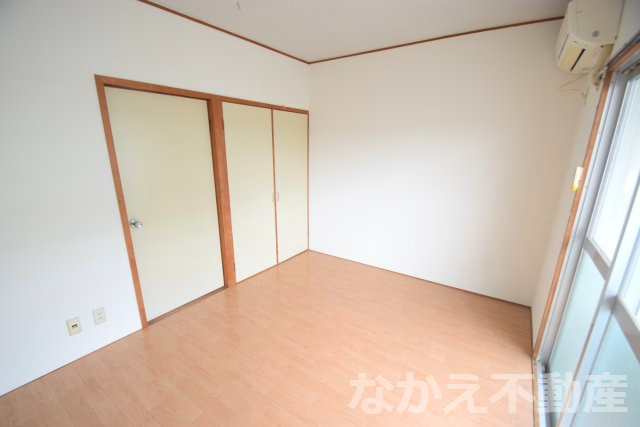 【寝室】 | 使い勝手のいい寝室です