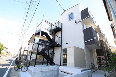 3階建て木造アパート