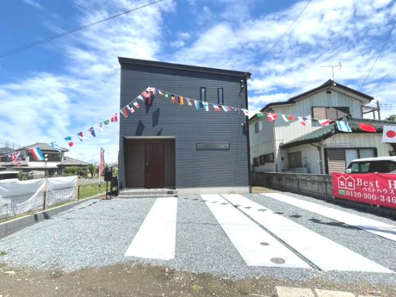 藤岡市下大塚（全1棟）1号棟の前面道路含む現地写真