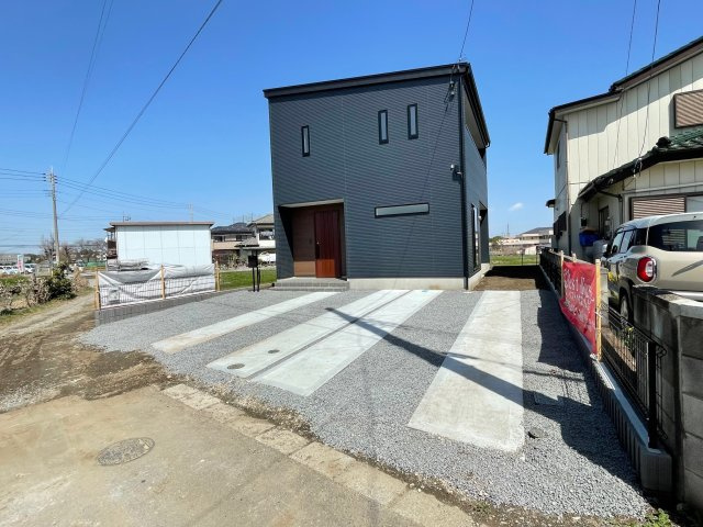 藤岡市下大塚（全1棟）1号棟の前面道路含む現地写真|2023.3.30撮影　