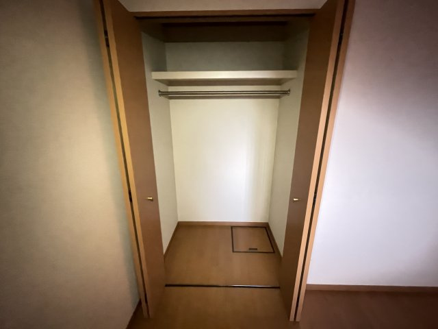 キャトル・セゾンⅡの玄関|別部屋同一間取りのお写真となります。