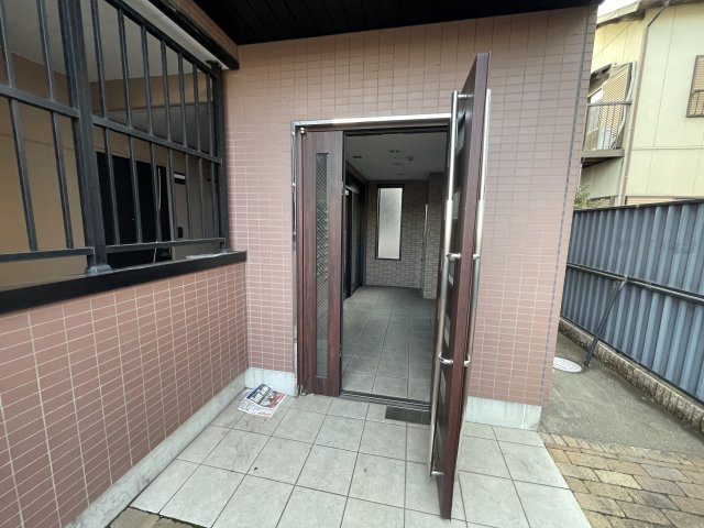 キャトル・セゾンⅡのエントランス