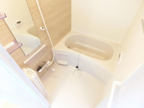 エスベランサの浴室|同物件別部屋