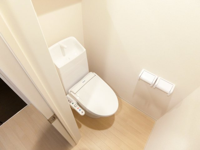 エスベランサのトイレ|同物件別部屋