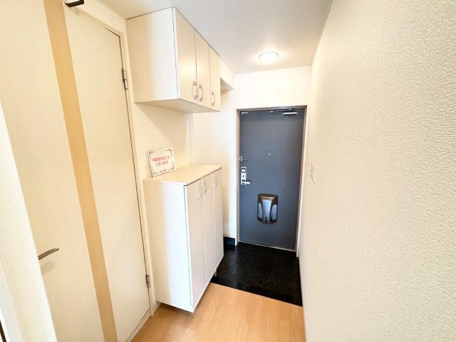 フラワーハウスの玄関|シューズボックス