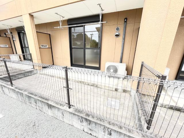 フラワーハウスの庭|ベランダ