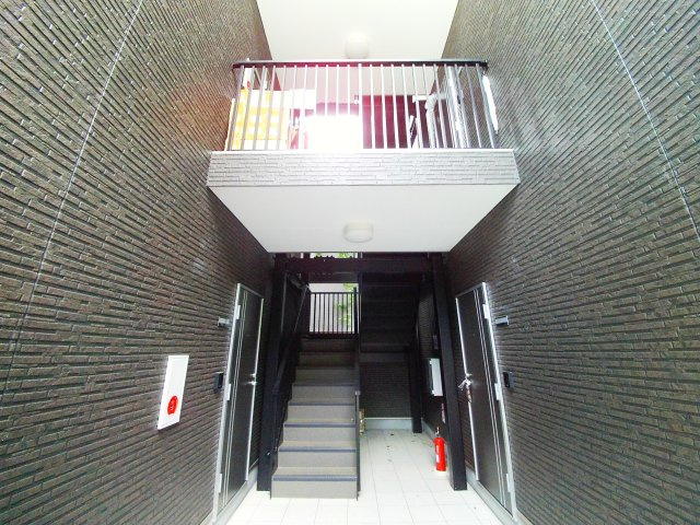 カサ六甲台町(旧ジークKAJII)のエントランス