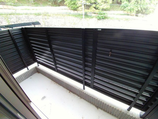 カサ六甲台町(旧ジークKAJII)のバルコニー