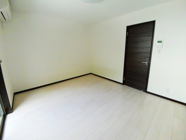 カサ六甲台町(旧ジークKAJII)の居間・リビング