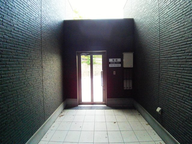 カサ六甲台町(旧ジークKAJII)のエントランス