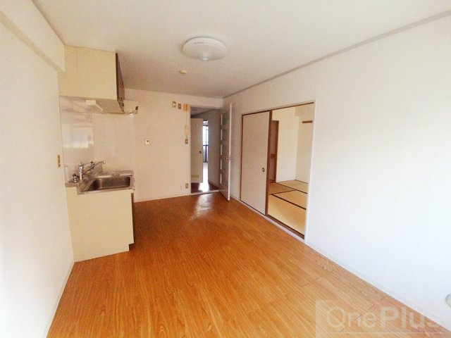 アコーレ六甲の居間・リビング