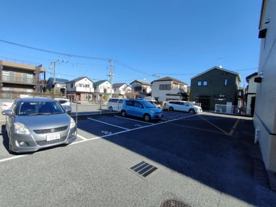【駐車場】 | ローレルマンションMURATA | 駐車スペースもあります
