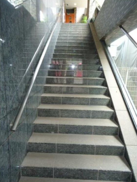 ビュートップ桜並のエントランス