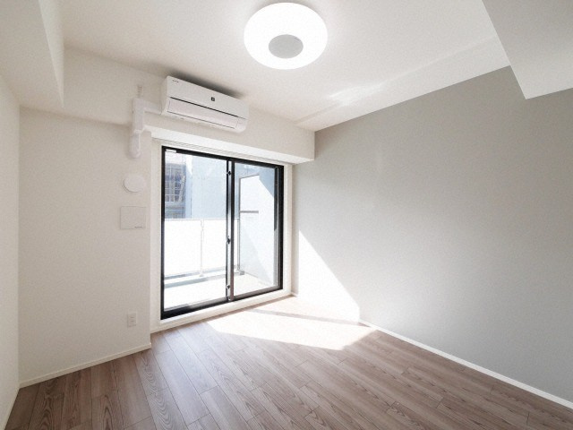 ルネフラッツ谷町四丁目の居間・リビング