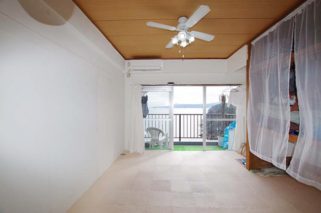 【居間・リビング】 | マンション南熱海　10階