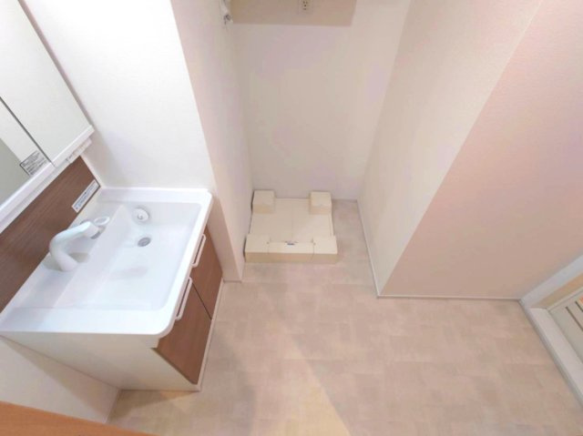 【洗面所】 | LANART蘇我 | 忙しい朝には欠かせない洗面所です