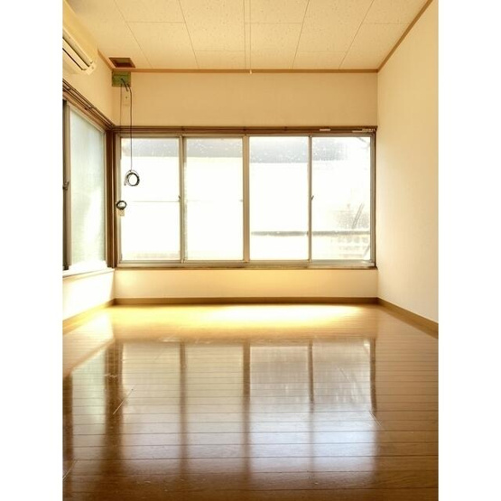 【寝室】