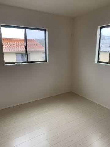 6688浜坂３丁目未入居住宅の洋室