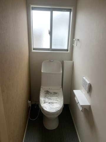 6688浜坂３丁目未入居住宅のトイレ|2F

