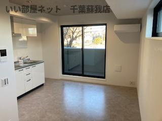 (仮称)千葉市中央区神明町計画新築工事の居間・リビング|ゆったり過ごせる居間です
