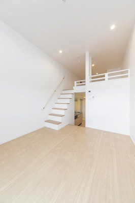 【居間・リビング】 | CreActLy筥松 | 別号室の写真になります。現況優先。