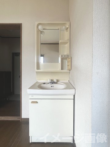 唐津市浜玉町横田上のアパートの洗面所