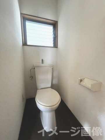 唐津市浜玉町横田上のアパートのトイレ