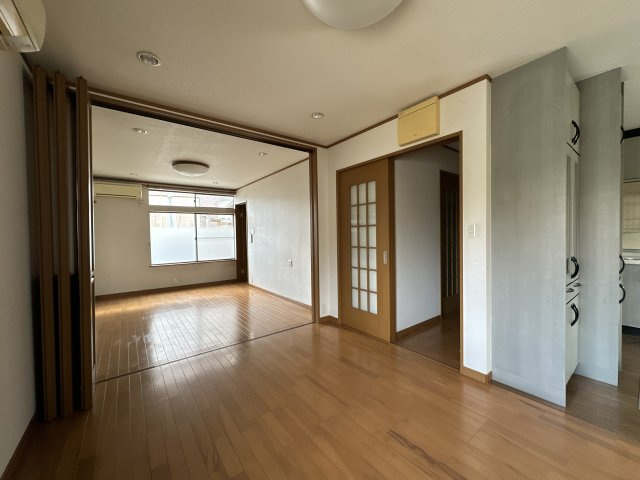 山手借家の居間・リビング