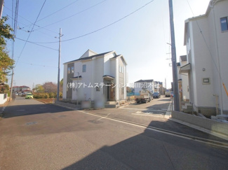 【前面道路含む現地写真】