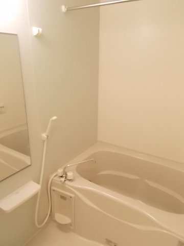 ラフレシール　リヴィエラⅠの浴室