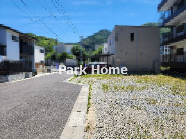 高知市神田（東棟）-建築条件付き-売土地の前面道路含む現地写真