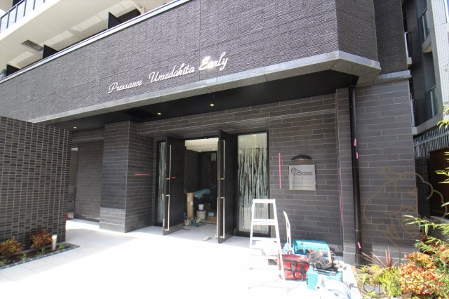 プレサンス梅田北アーリーのエントランス