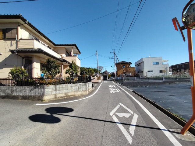 高崎市吉井町吉井売土地 ①号地の前面道路含む現地写真