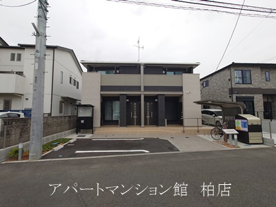 サニーホームⅡの駐車場