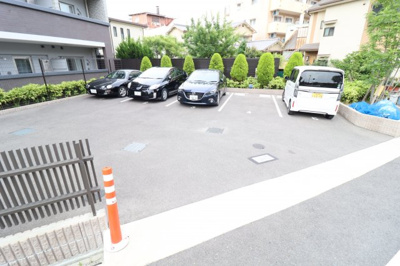 【駐車場】 | エスリード京都吉祥院 | カースペースがあります