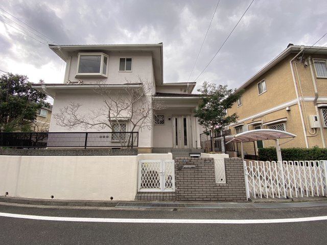 津々山台4丁目戸建の外観