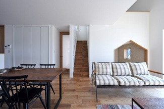 【居間・リビング】 | ＲｅａｌＴｏｗｎ野洲西河原　５号地　コンセプトハウス