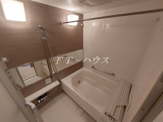 レアシス津田沼前原の丘の浴室