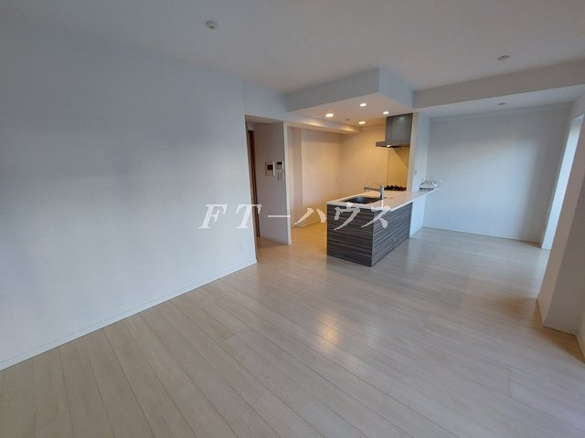 レアシス津田沼前原の丘の居間・リビング