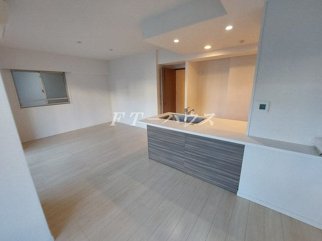 レアシス津田沼前原の丘の居間・リビング