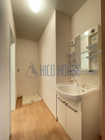 ブルームーンの洗面所