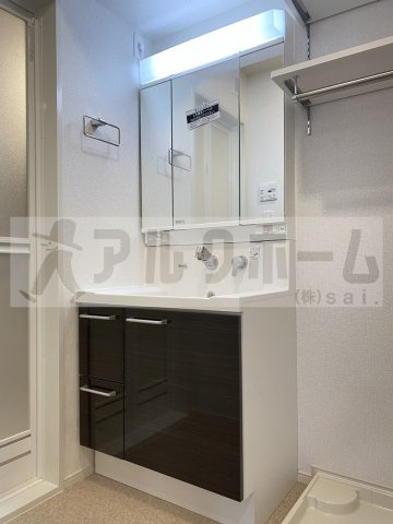 パルテール八尾の独立洗面台