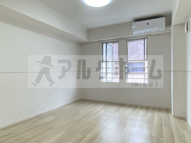 パルテール八尾の居間・リビング