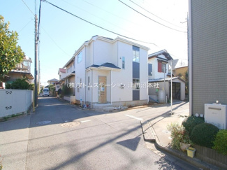 【前面道路含む現地写真】