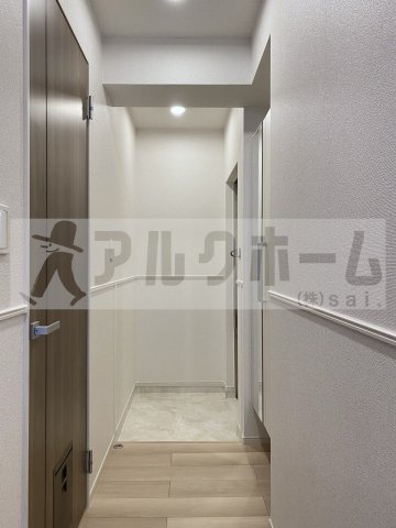 パルテール八尾の玄関